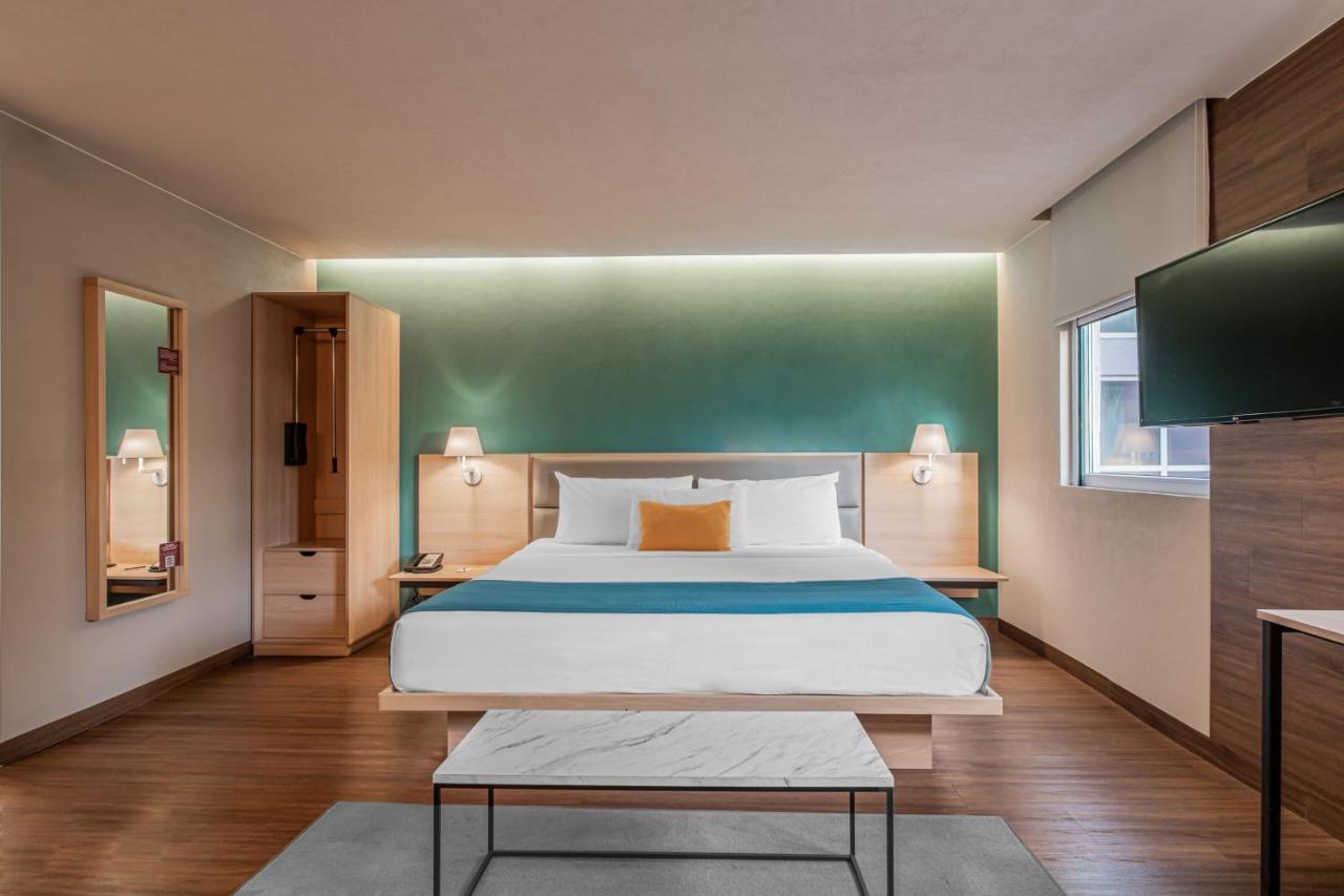 City Express Suites By Marriott Querétaro Extérieur photo
