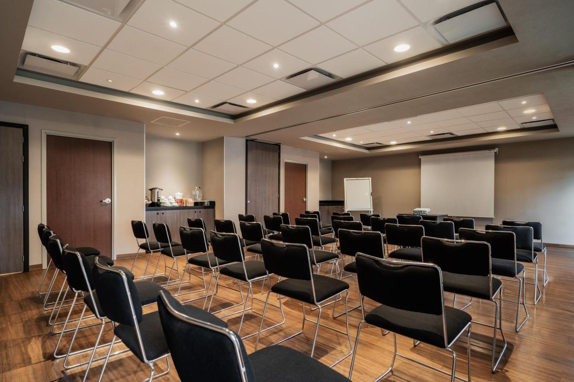 City Express Suites By Marriott Querétaro Extérieur photo