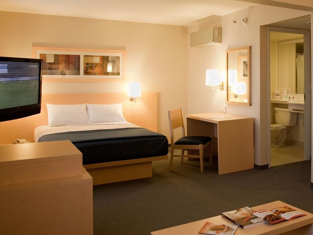 City Express Suites By Marriott Querétaro Extérieur photo